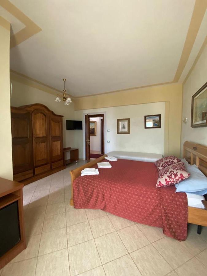 Hotel "San Saena " ราดฮีมือ ภายนอก รูปภาพ