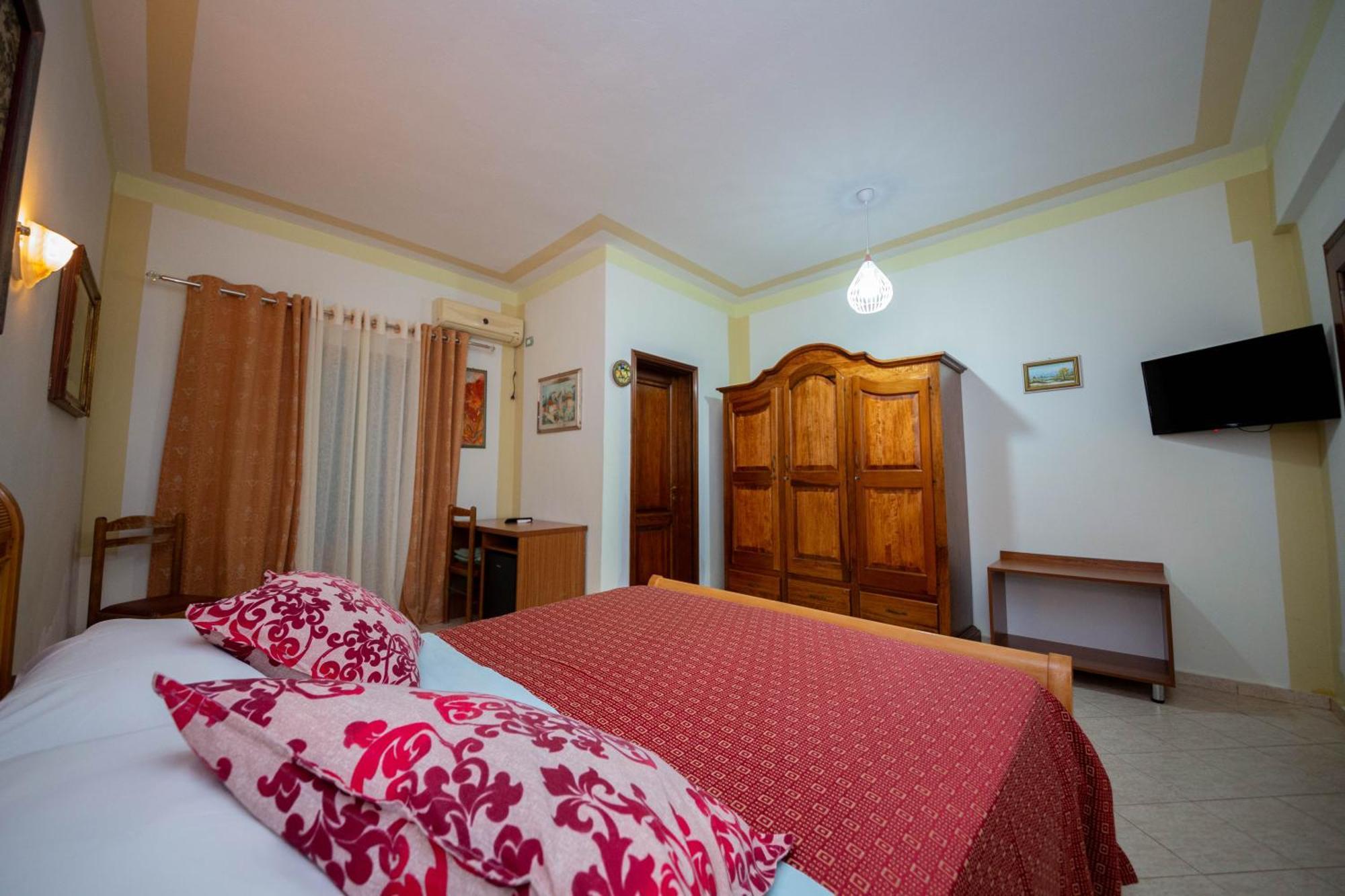 Hotel "San Saena " ราดฮีมือ ภายนอก รูปภาพ