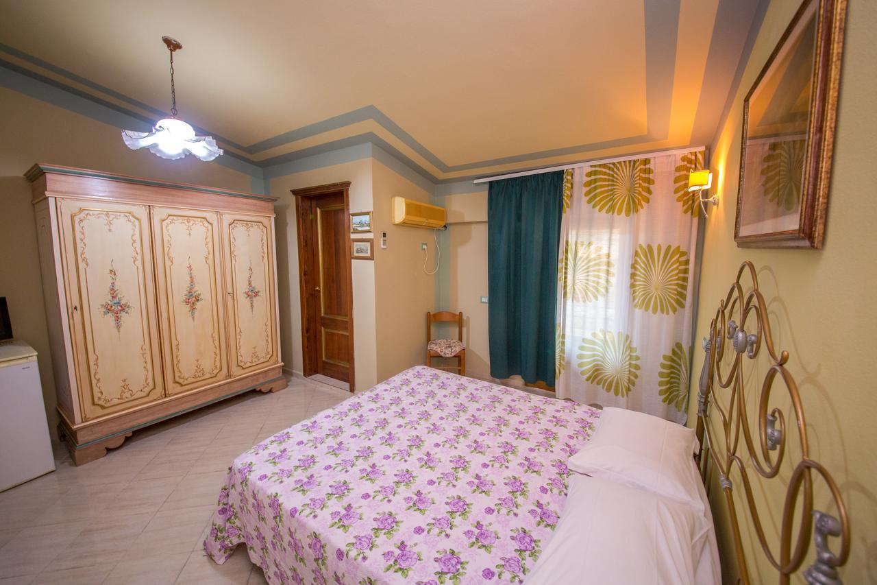 Hotel "San Saena " ราดฮีมือ ภายนอก รูปภาพ
